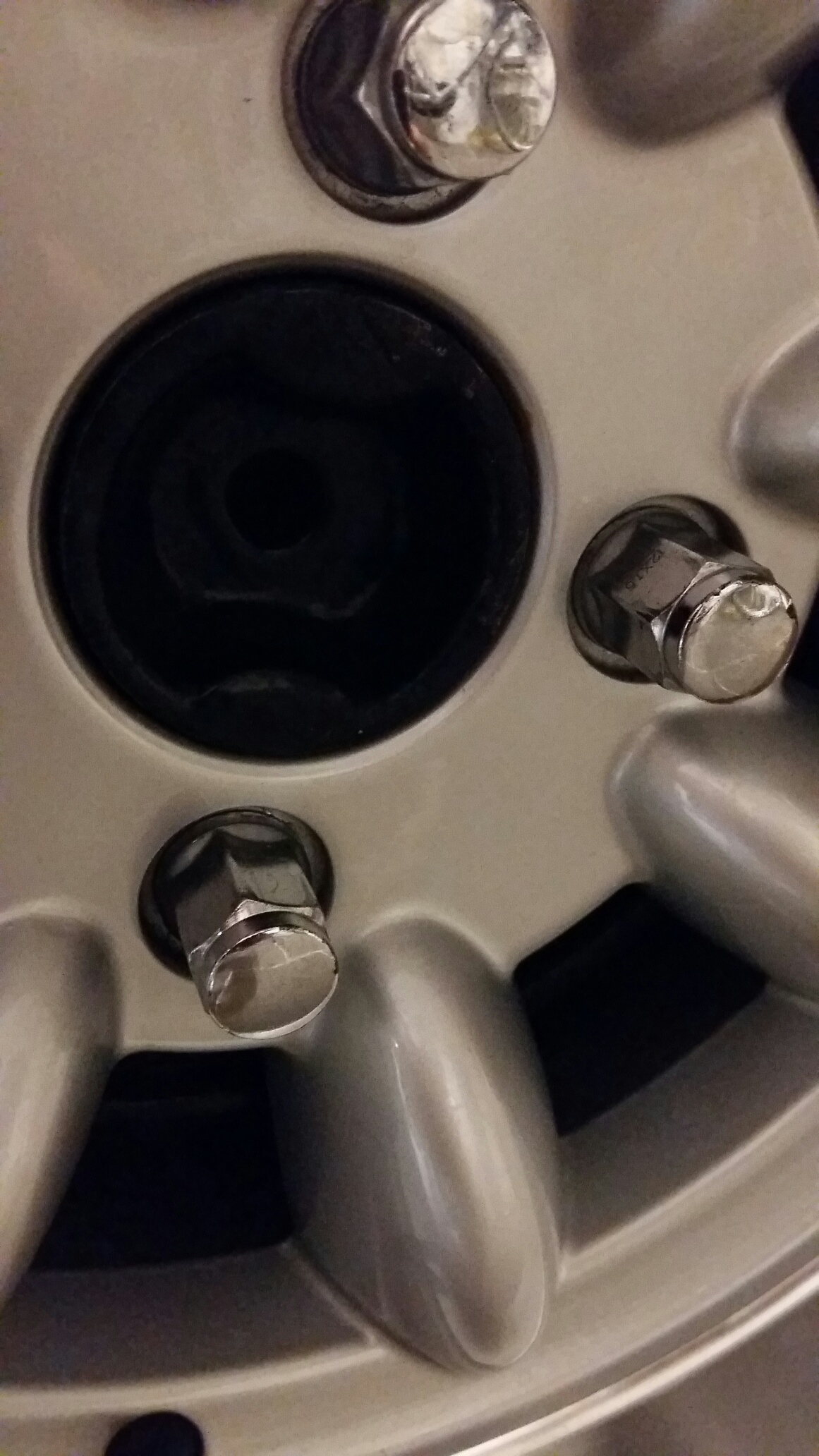 Wheel centre caps dont fit